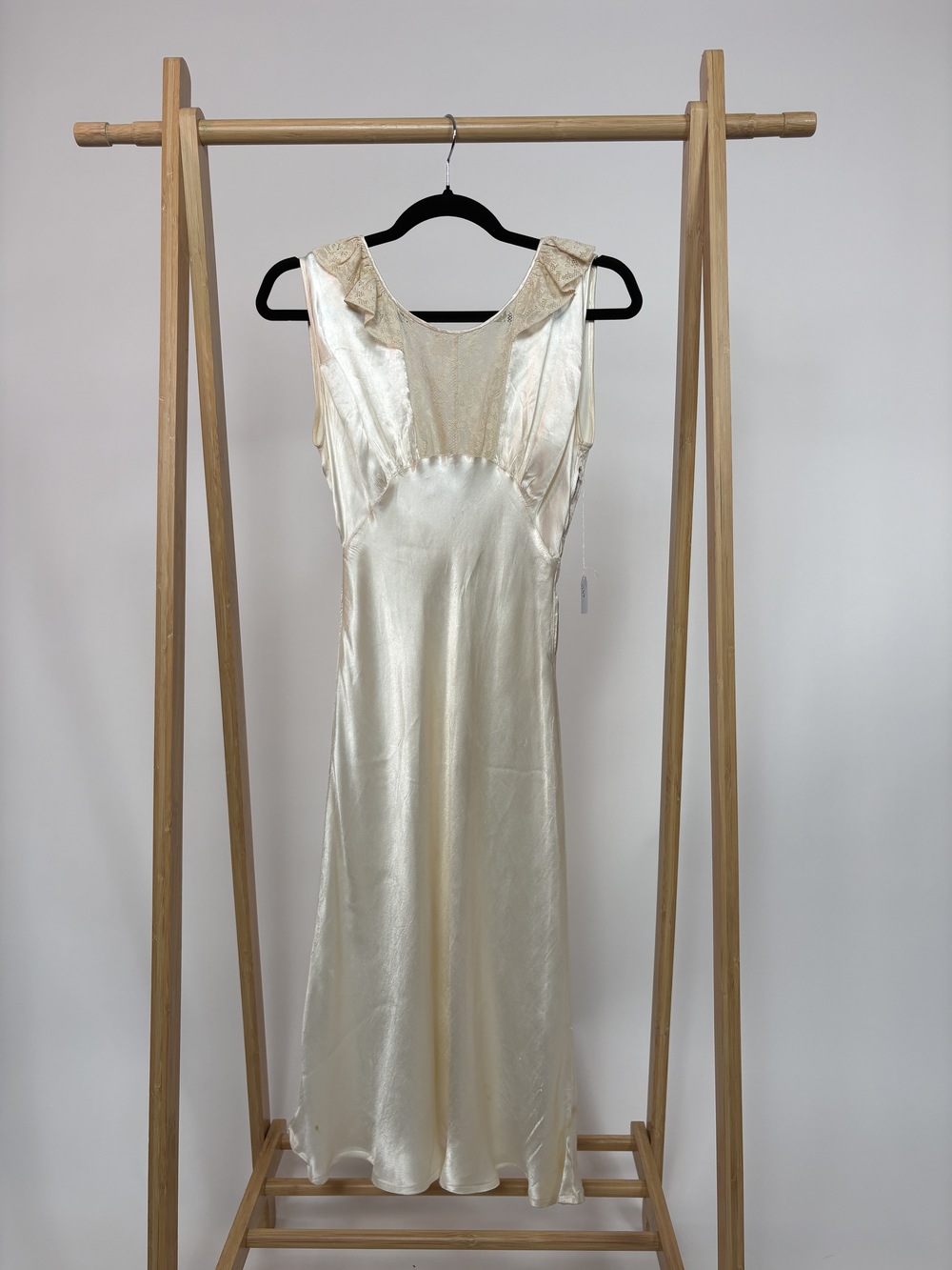 PF-1266 Antique Silk and Lace 1940s Slip Dress